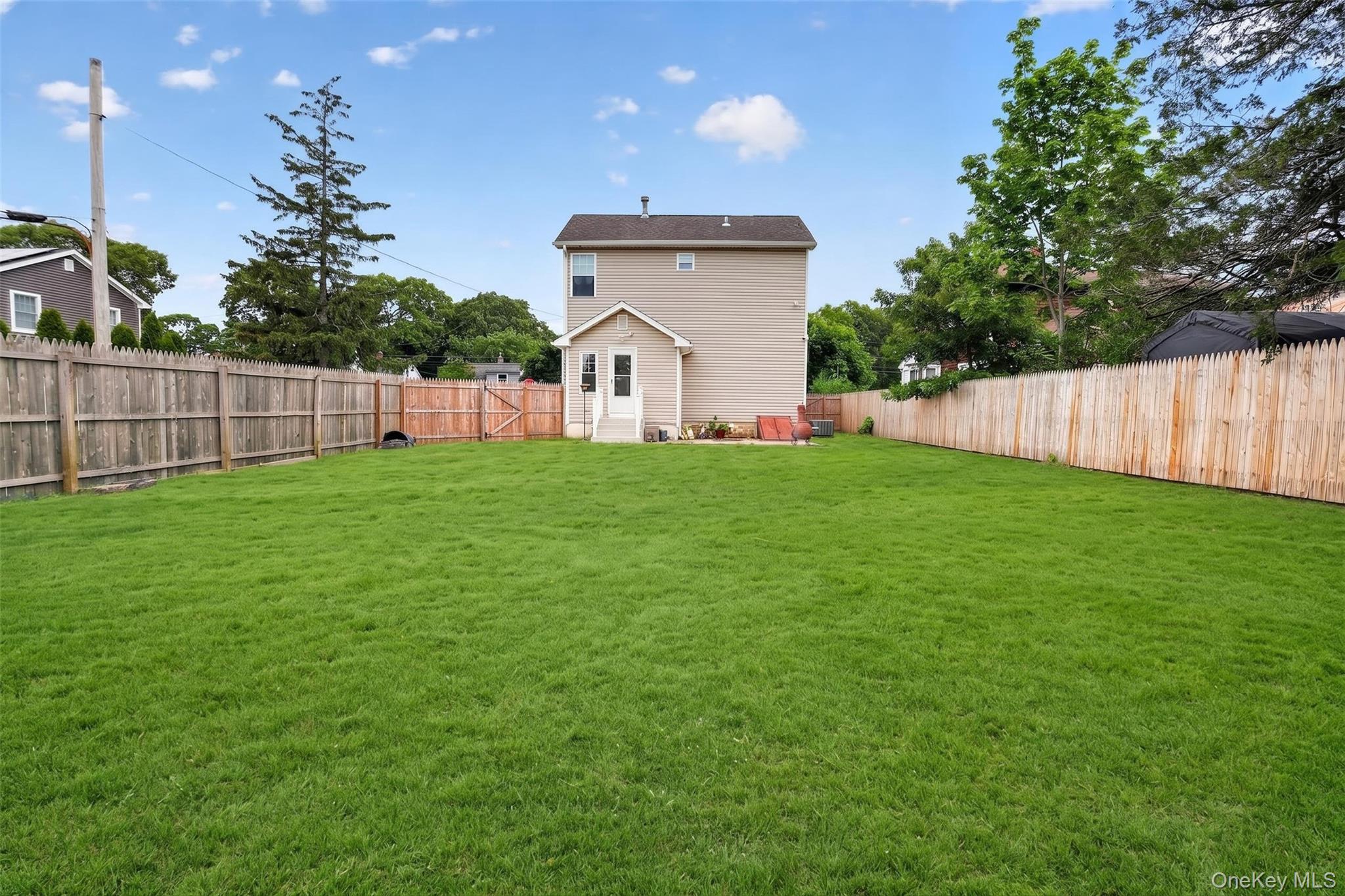 26 Richard Avenue Property Photo 3