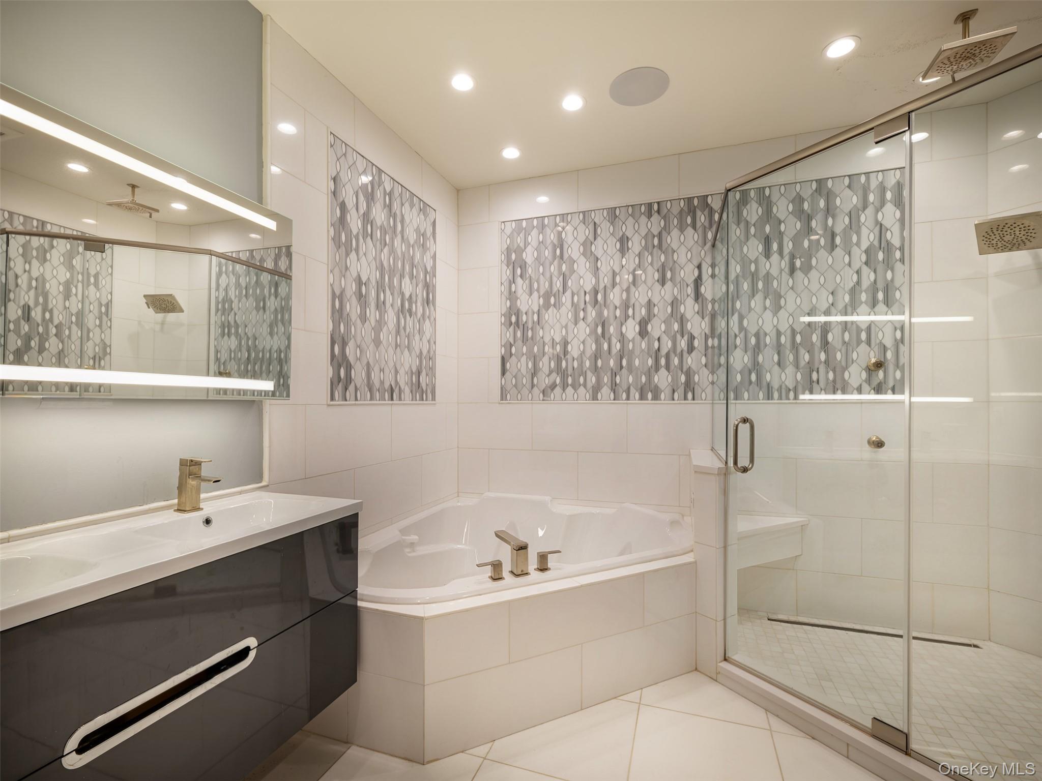 2151 Shore Boulevard Property Photo 26