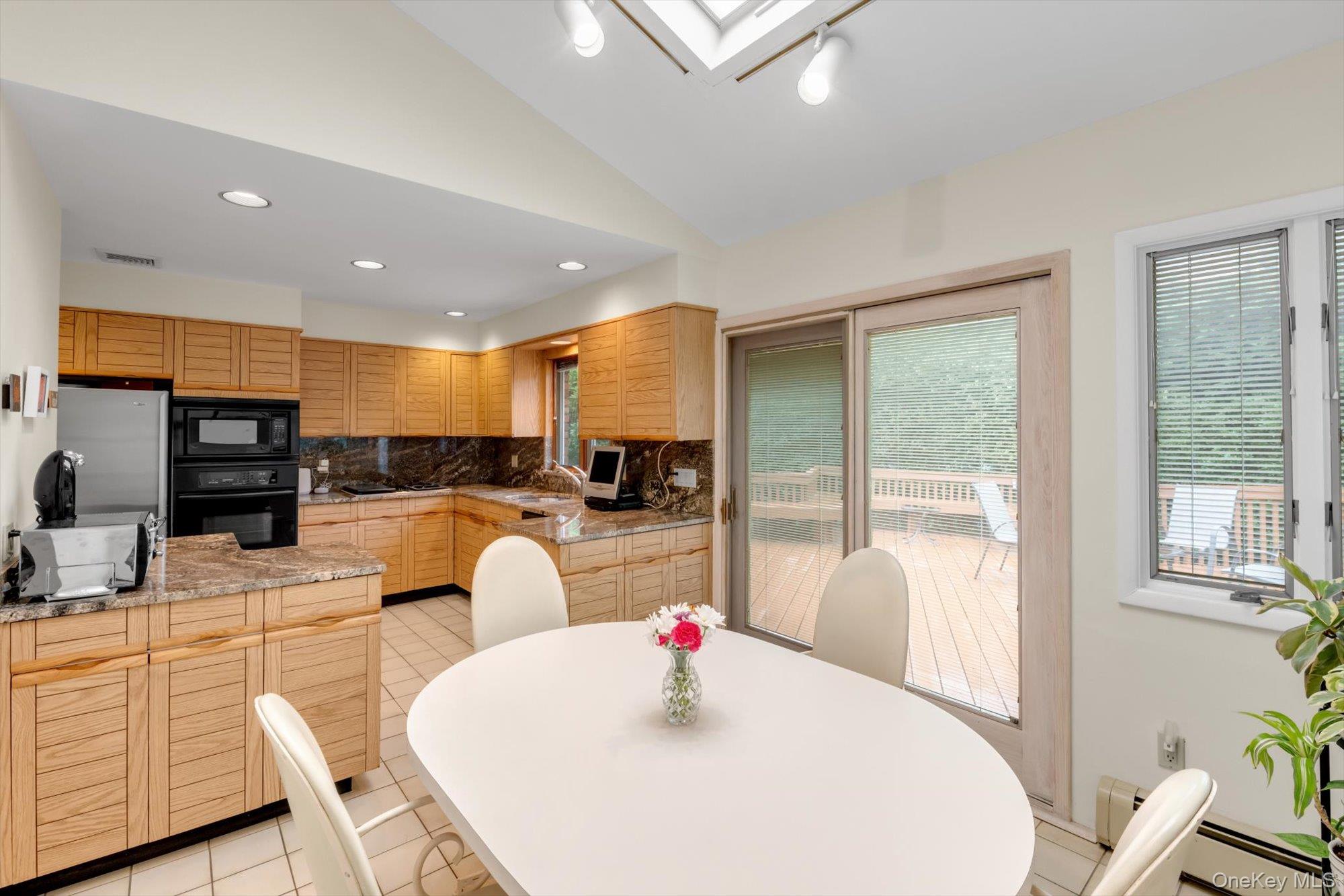 189 Regent Drive Property Photo 14