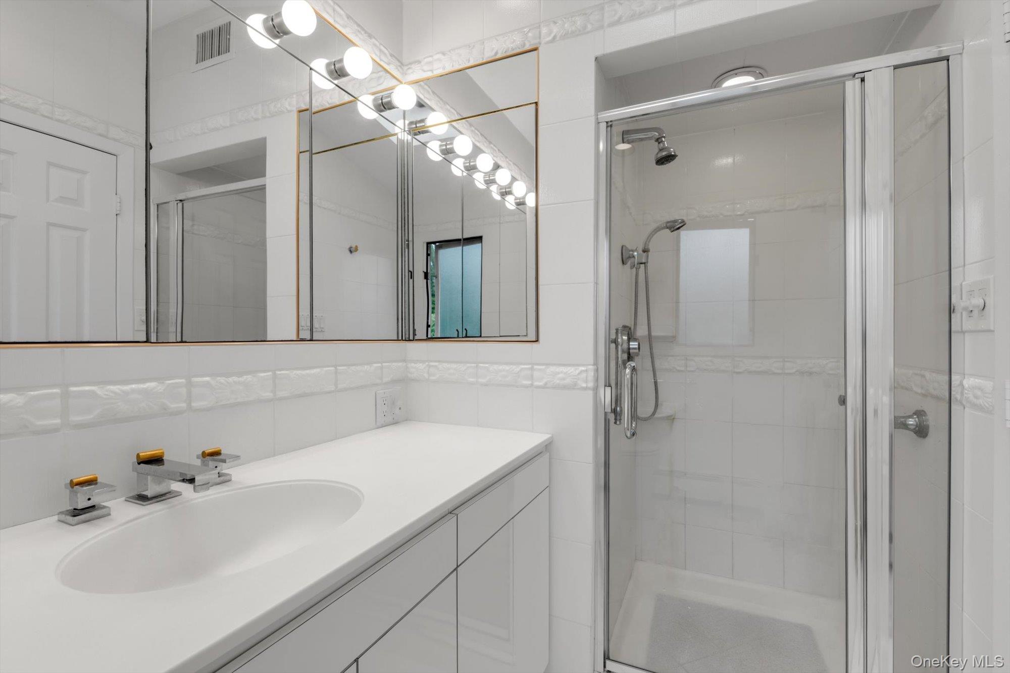 189 Regent Drive Property Photo 24