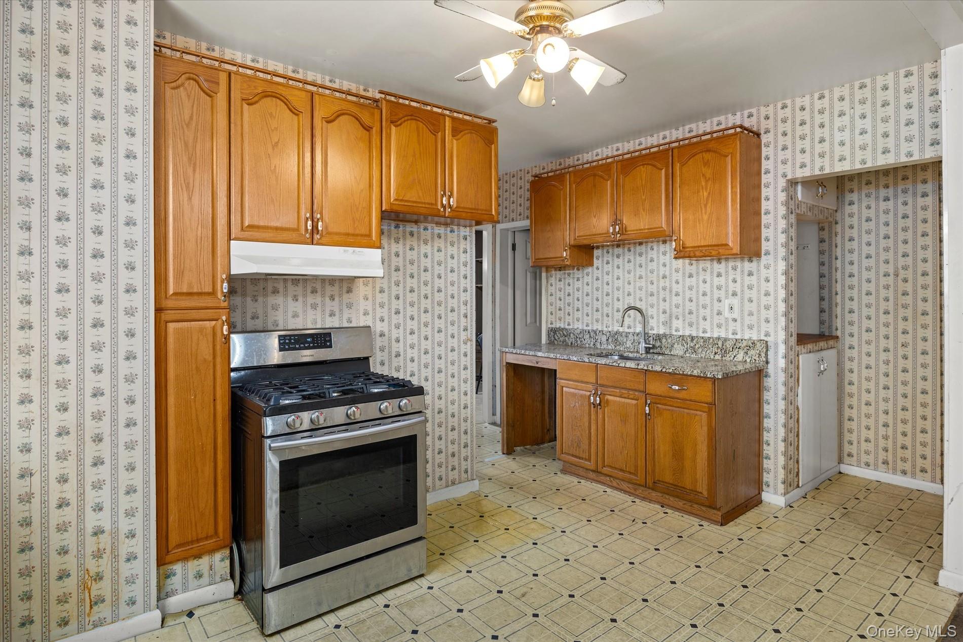 57-43 64th Street Property Photo 19