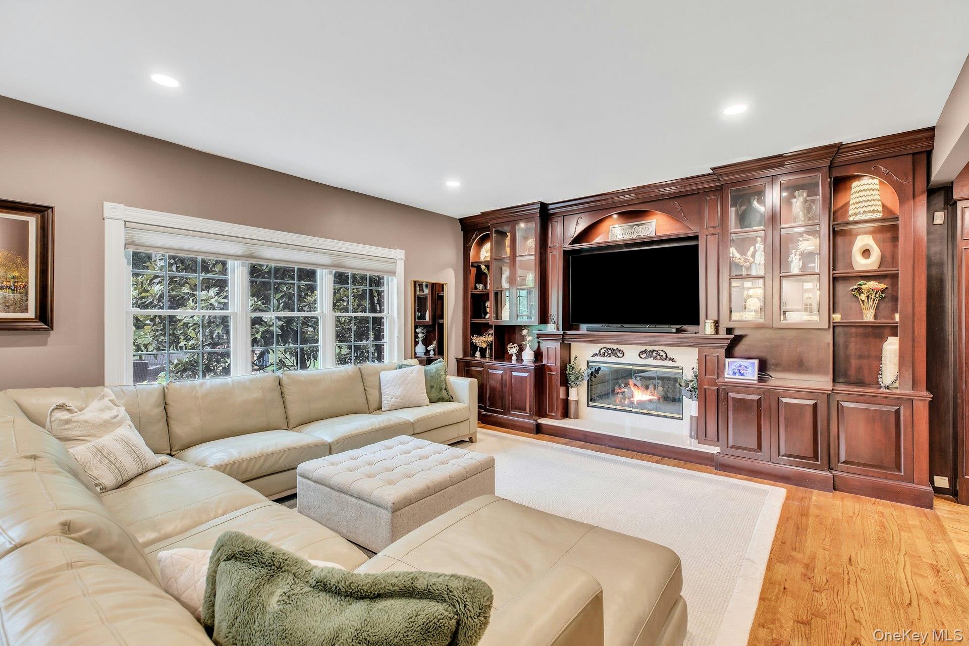 135 Round Swamp Road Property Photo 18
