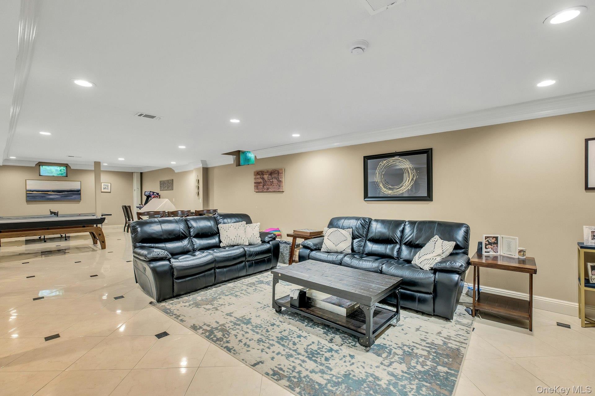 135 Round Swamp Road Property Photo 42