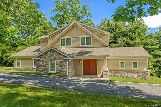 4 Hardscrabble Road Property Photo 1