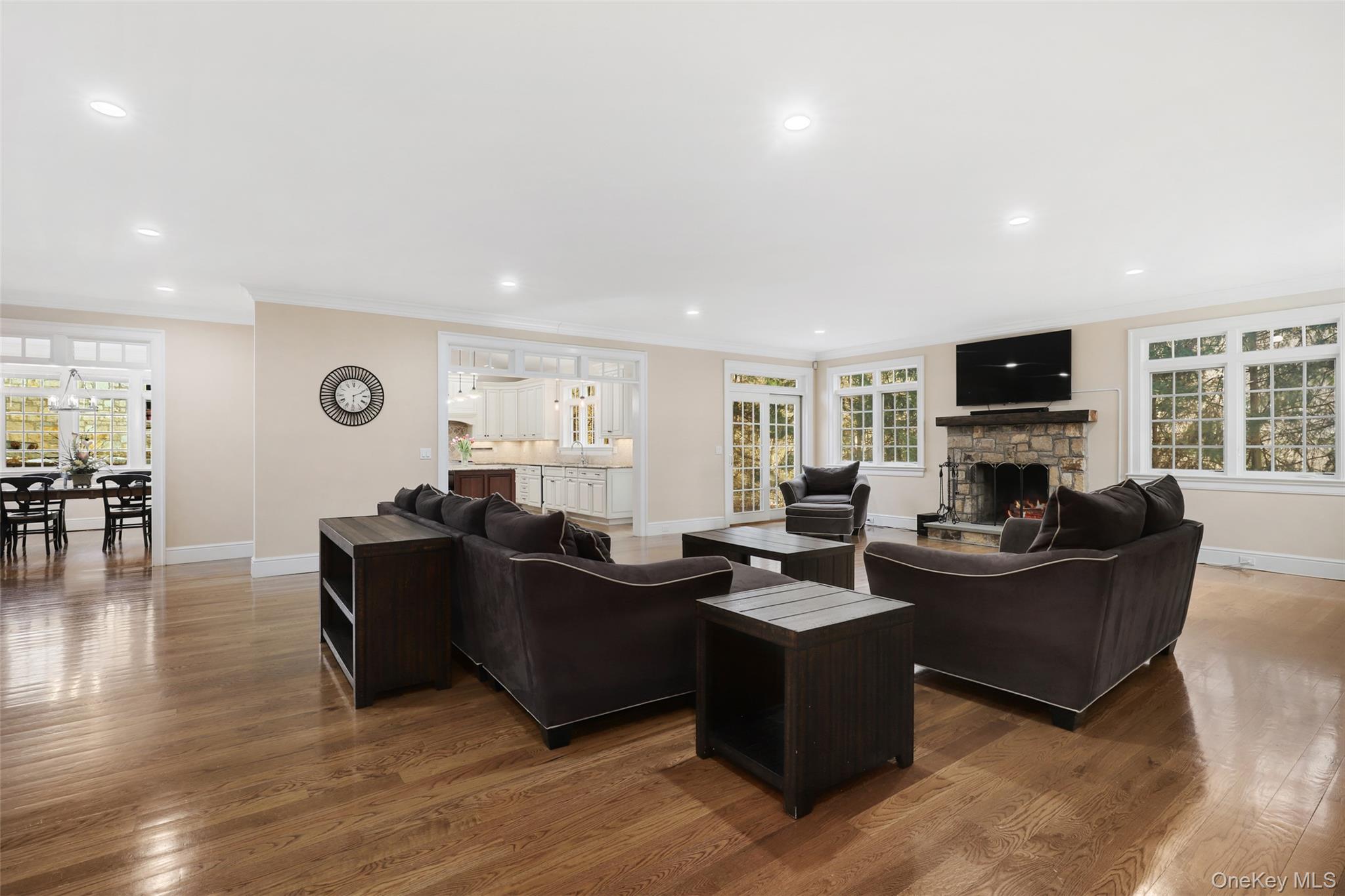 4 Hardscrabble Road Property Photo 2