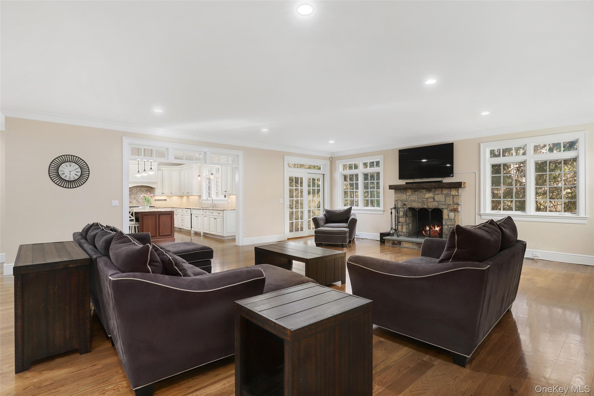 4 Hardscrabble Road Property Photo 3