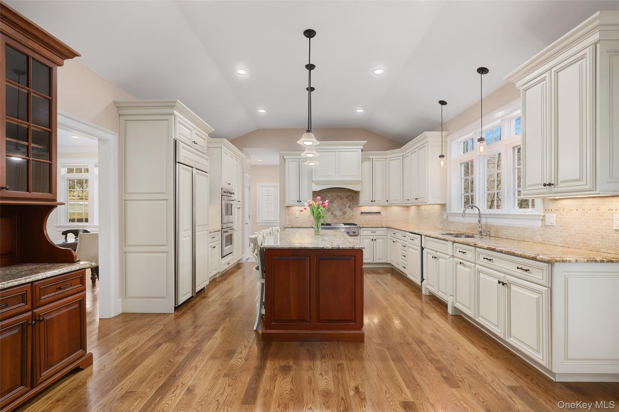 4 Hardscrabble Road Property Photo 5