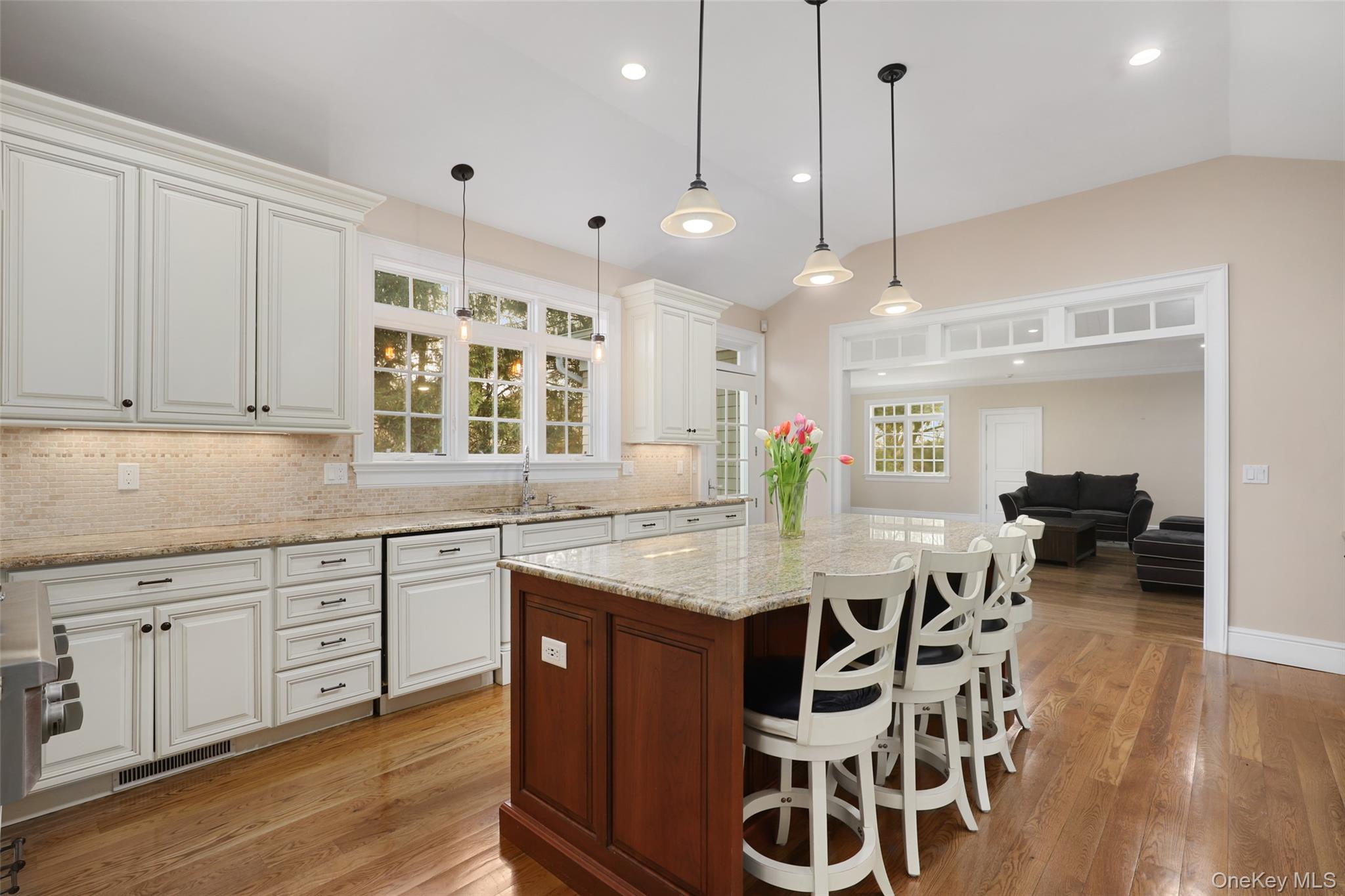 4 Hardscrabble Road Property Photo 7