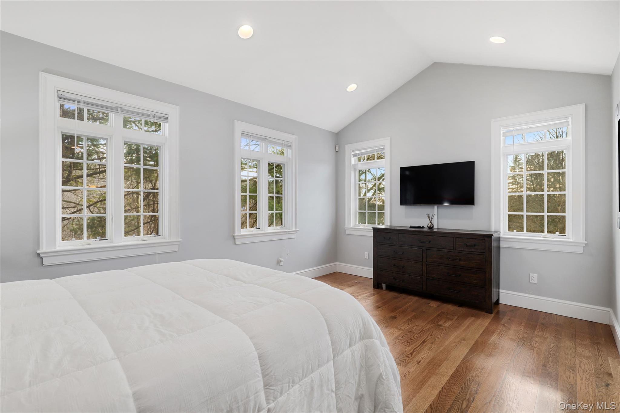 4 Hardscrabble Road Property Photo 11