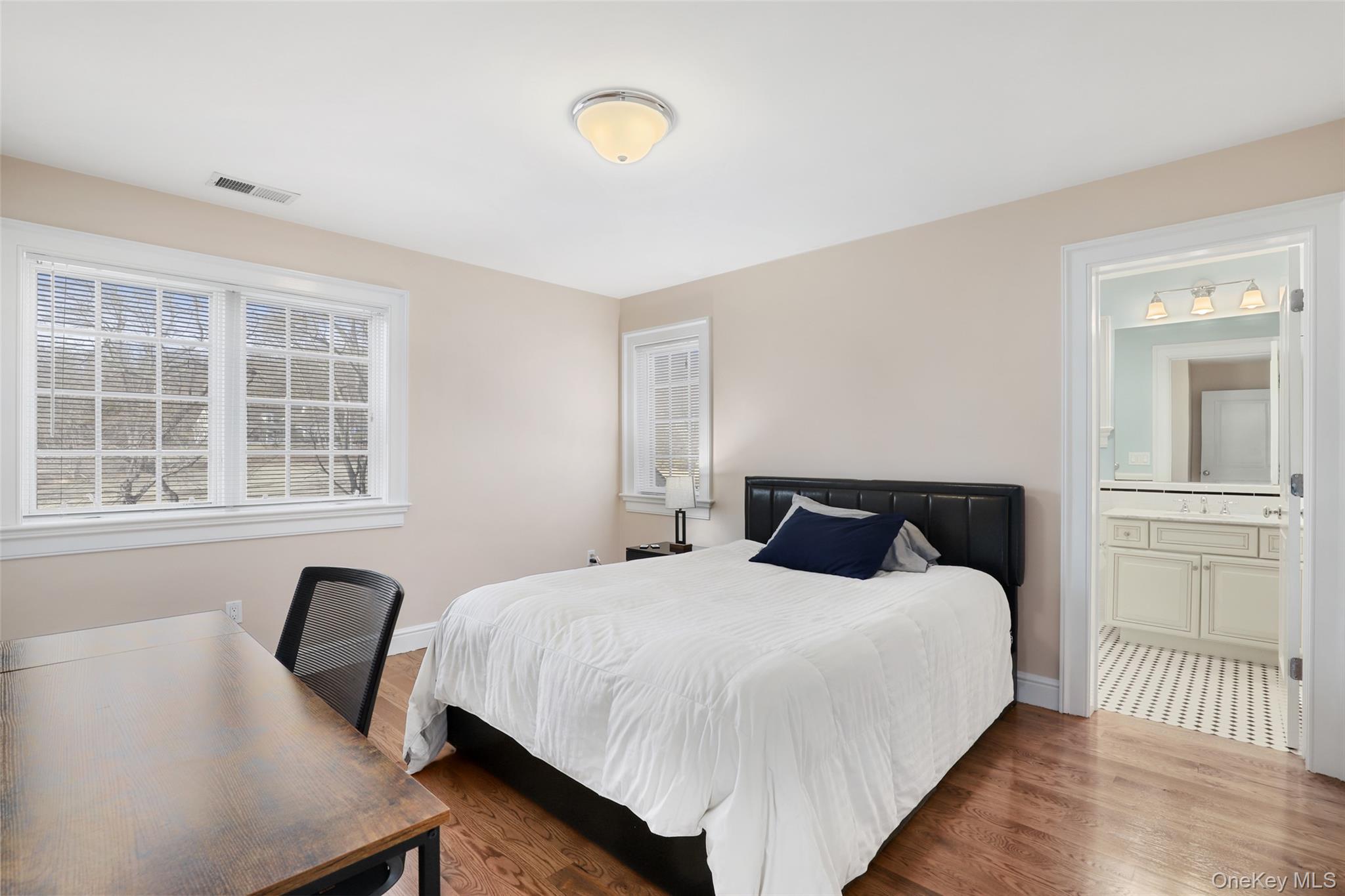 4 Hardscrabble Road Property Photo 18
