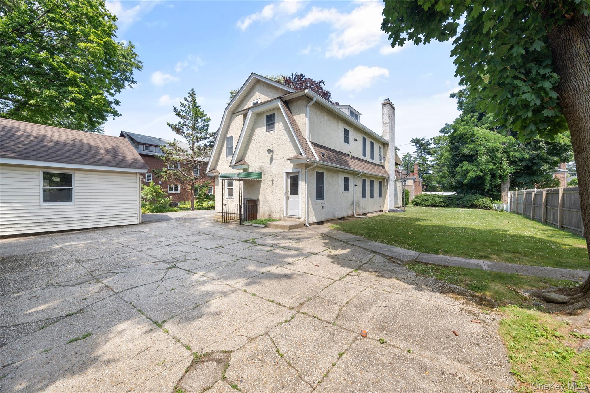 20 Spruce Street Property Photo 24