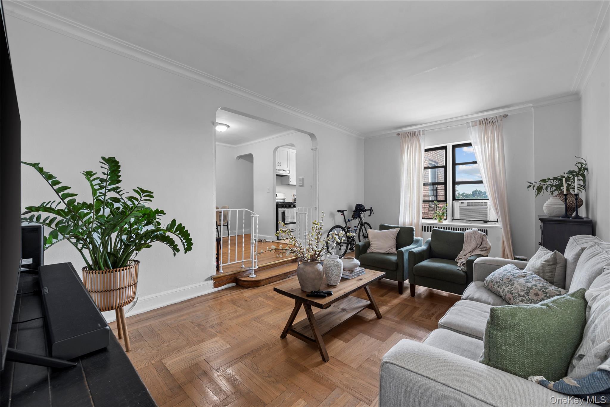3245 Perry Avenue 6f Property Photo 1