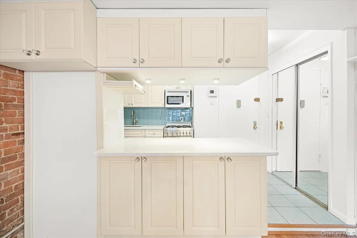 131 W 85th Street 1e Property Photo 6