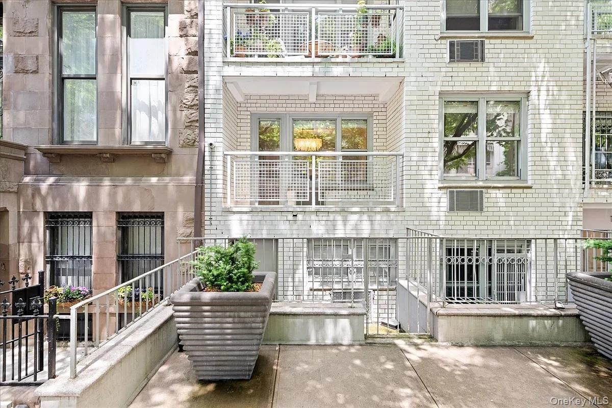 131 W 85th Street 1e Property Photo 12