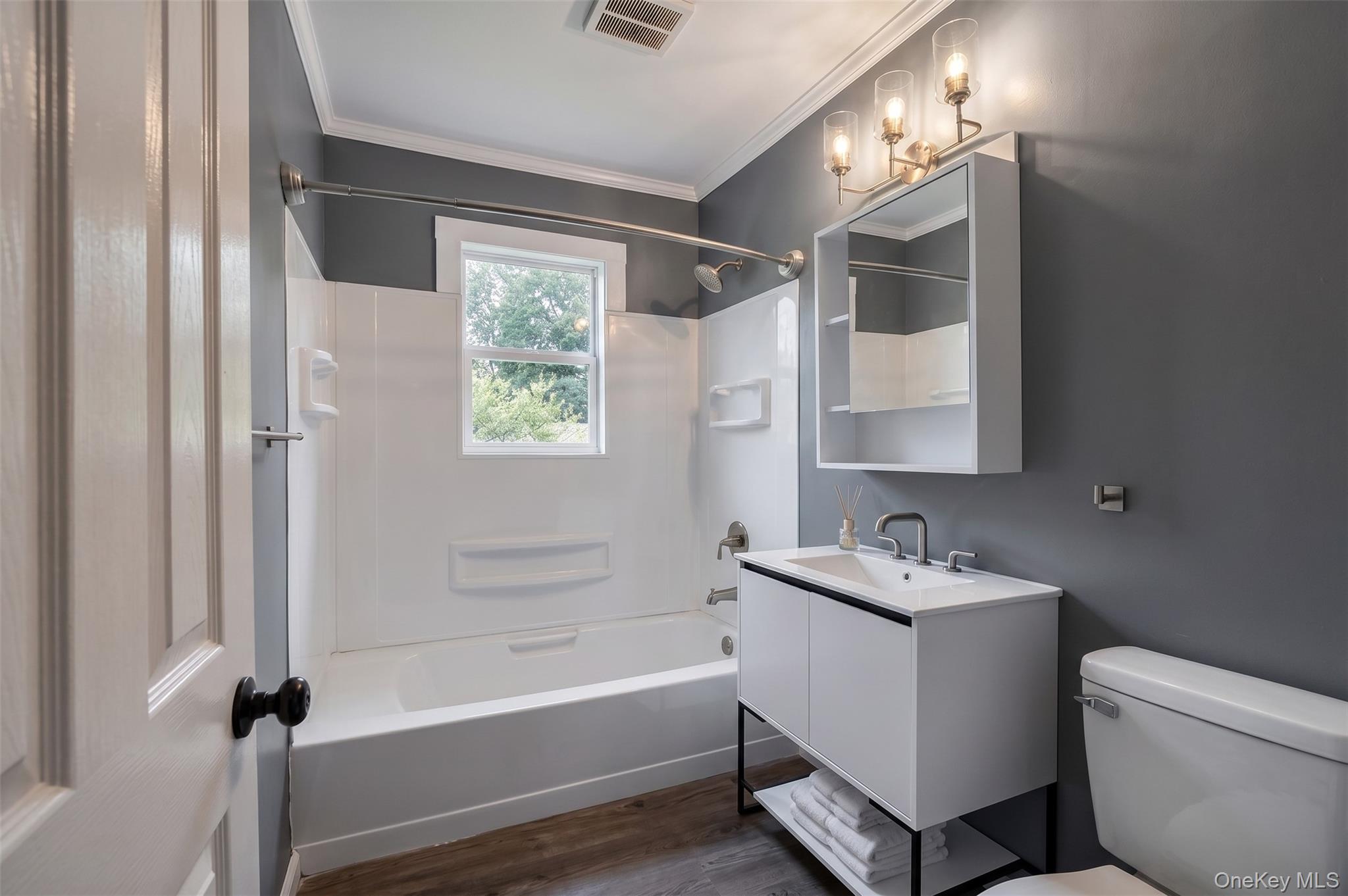 4 Revere Road Property Photo 10