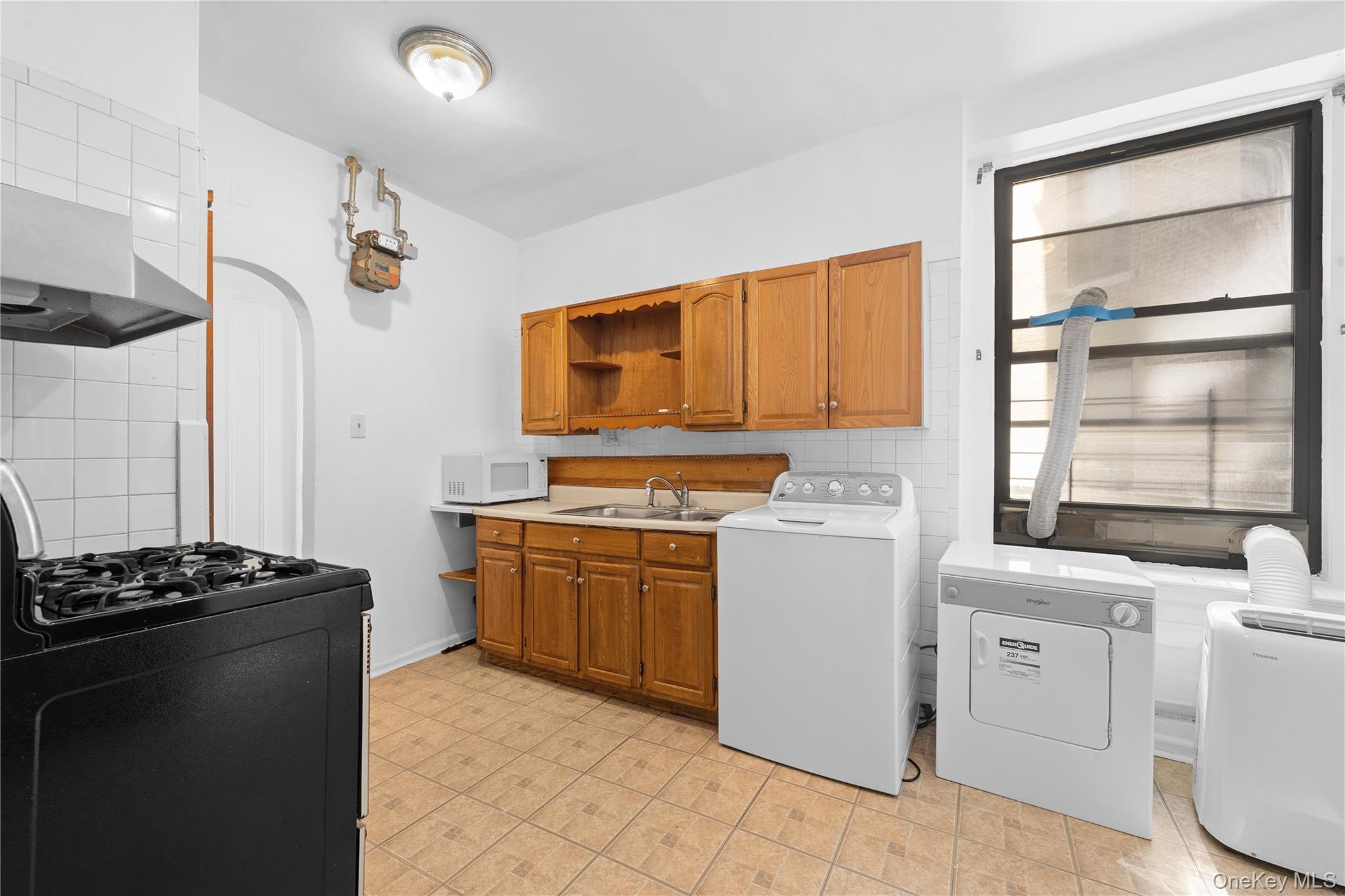 941 Jerome Avenue 7c Property Photo 6