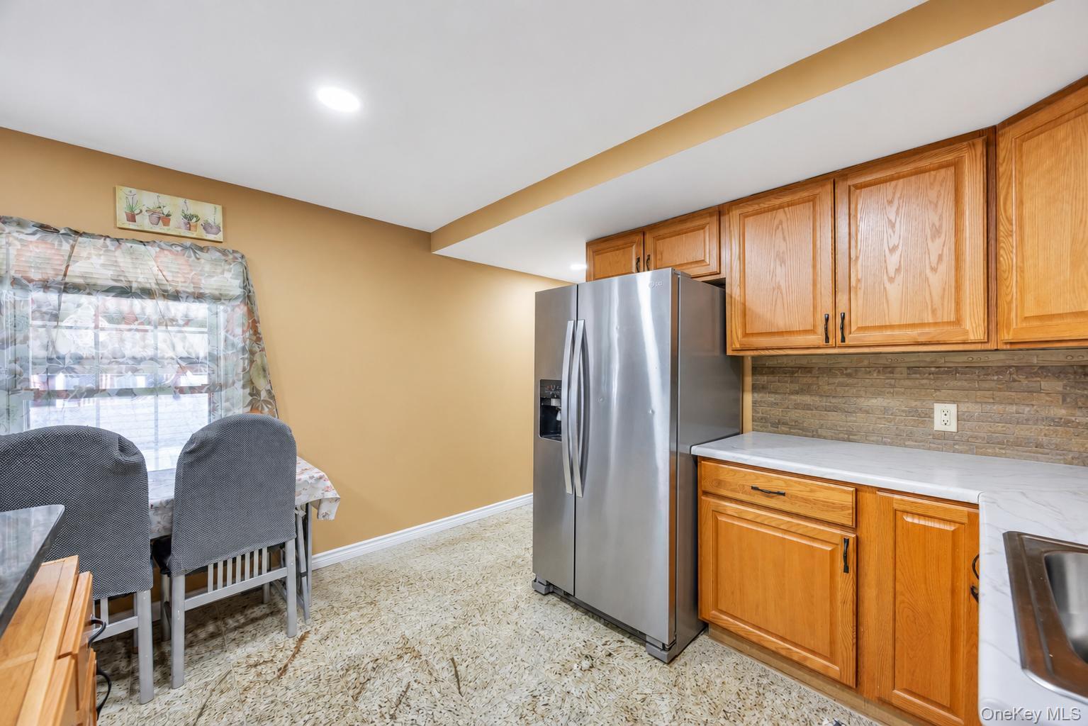 600 Broadway D14 Property Photo 11