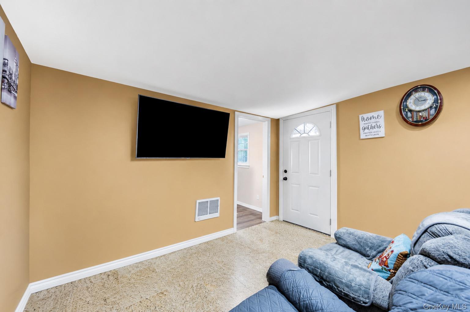 600 Broadway D14 Property Photo 16