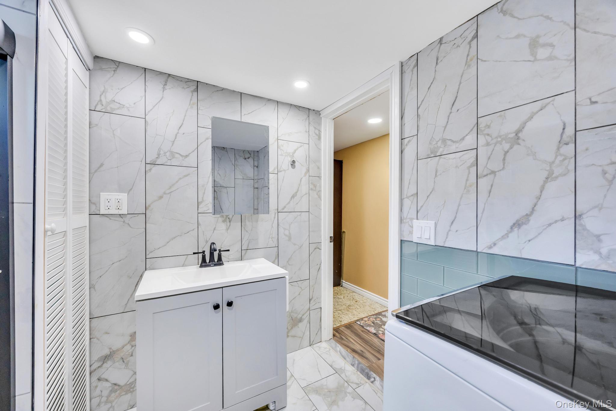 600 Broadway D14 Property Photo 21