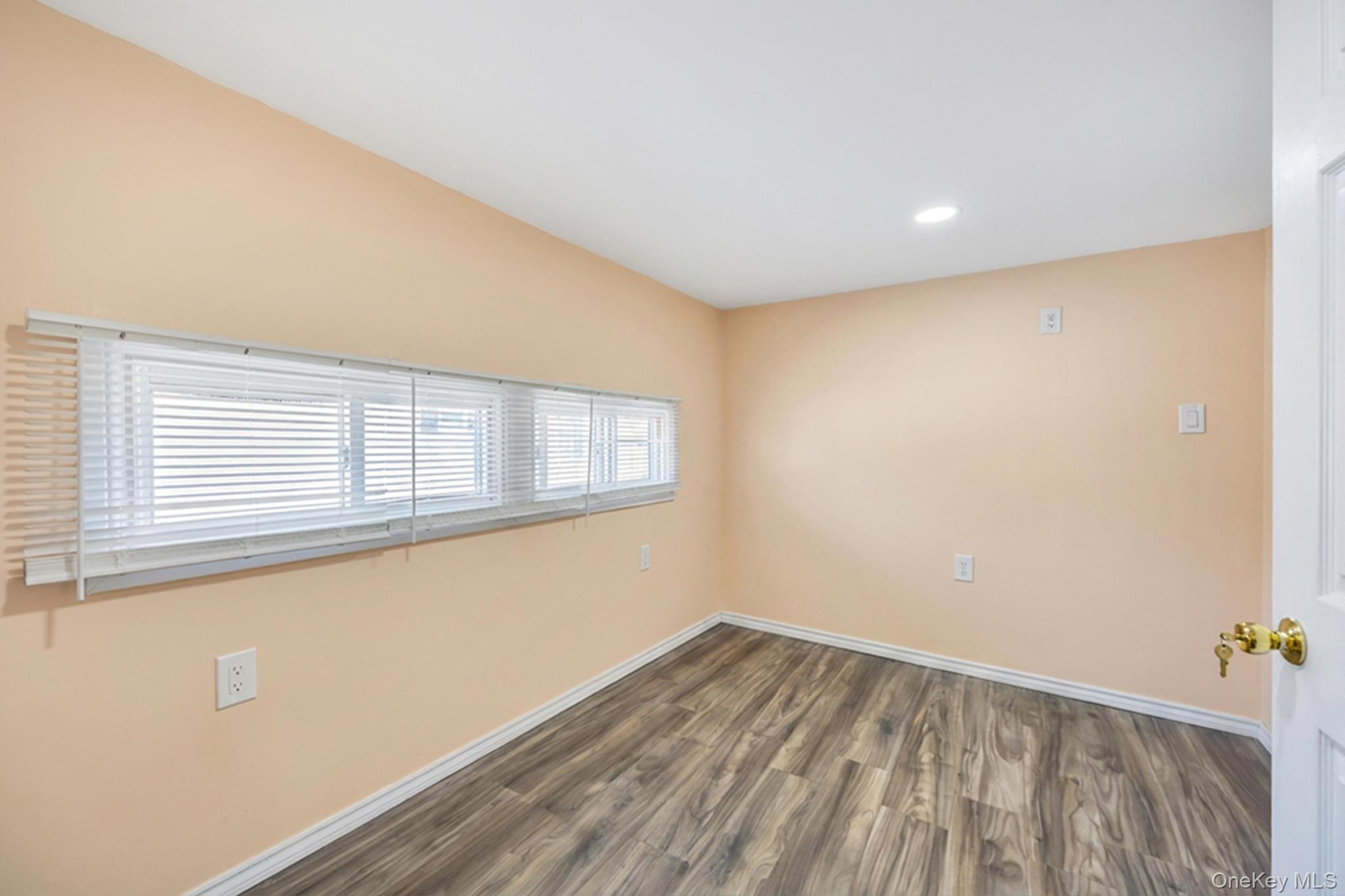 600 Broadway D14 Property Photo 23