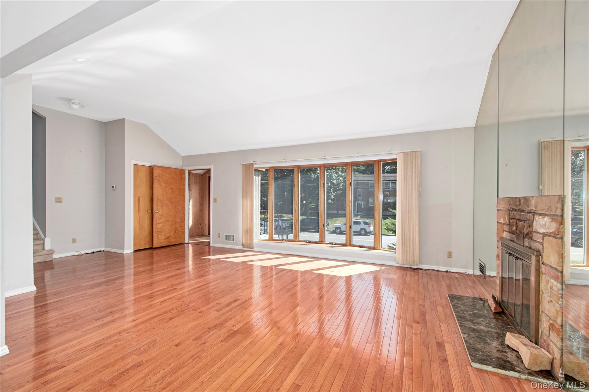 185 Pinewood Road Property Photo 4