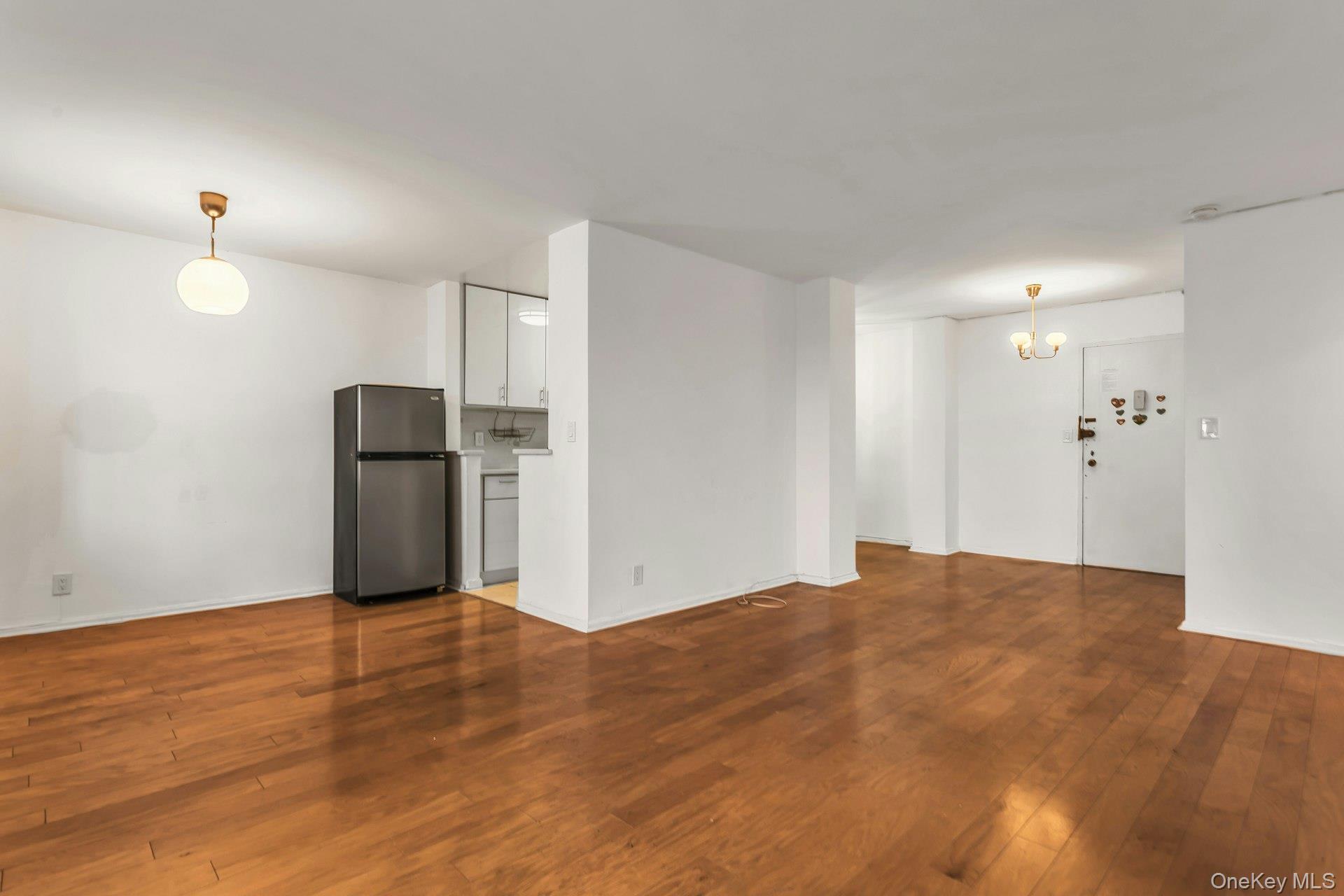 138-10 Franklin Avenue 9j Property Photo 8