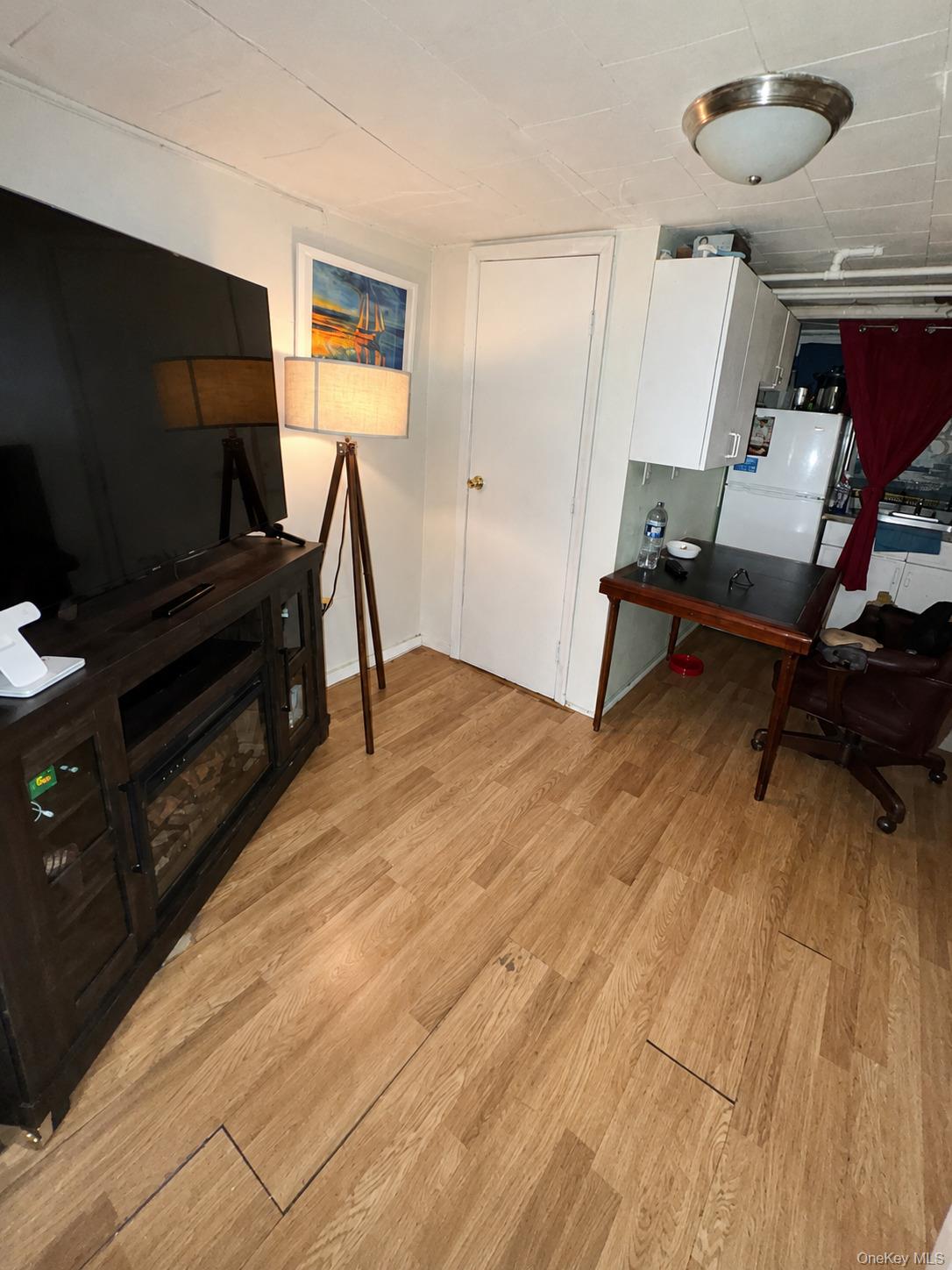 4850 45th Street Property Photo 4