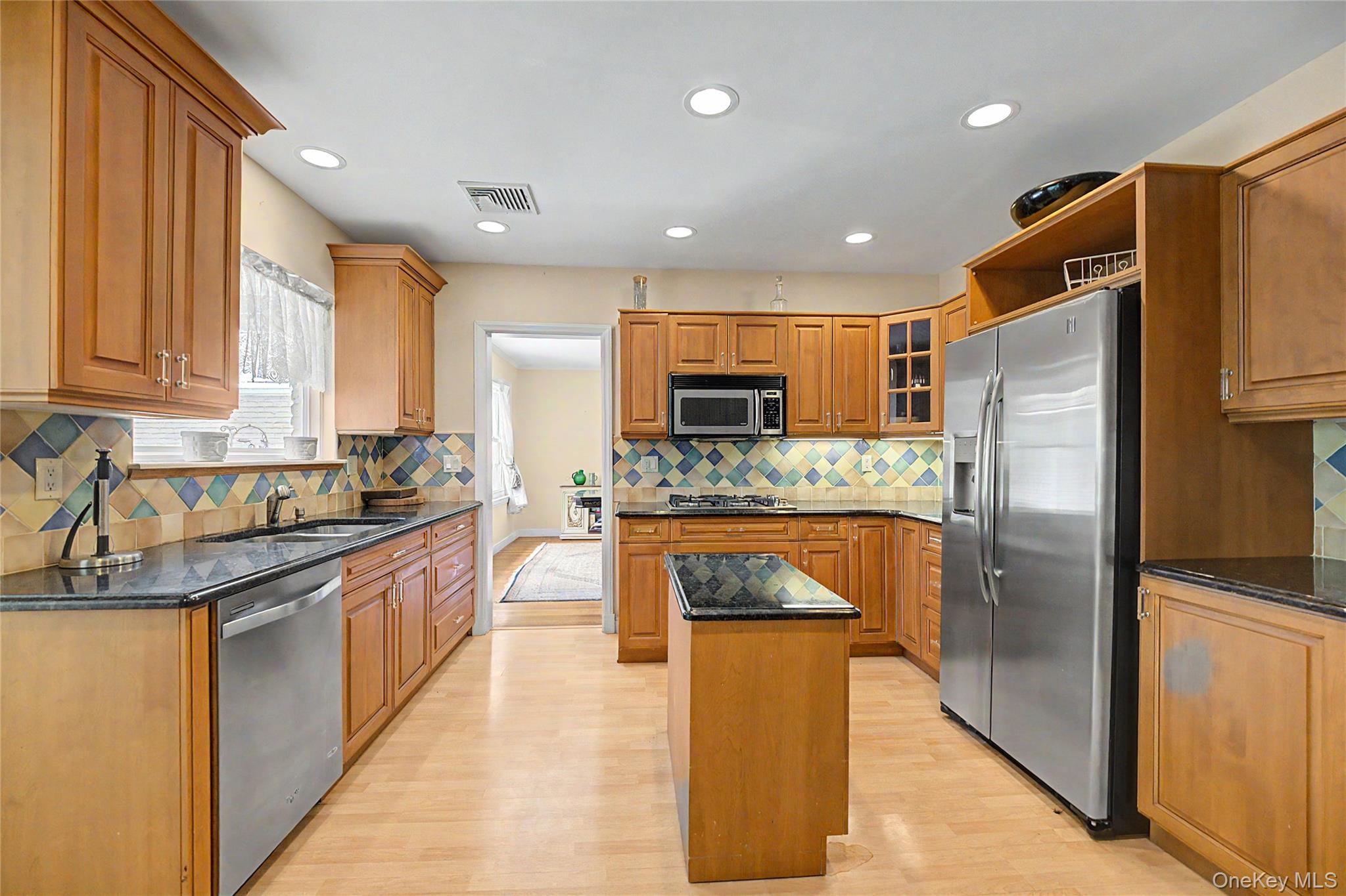 10 Hempton Road Property Photo 14