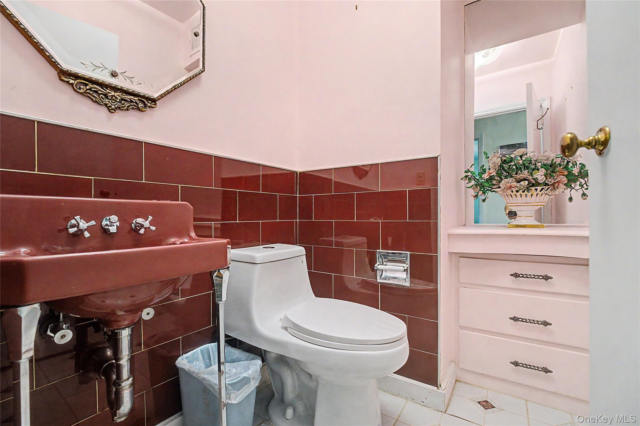 10 Hempton Road Property Photo 17