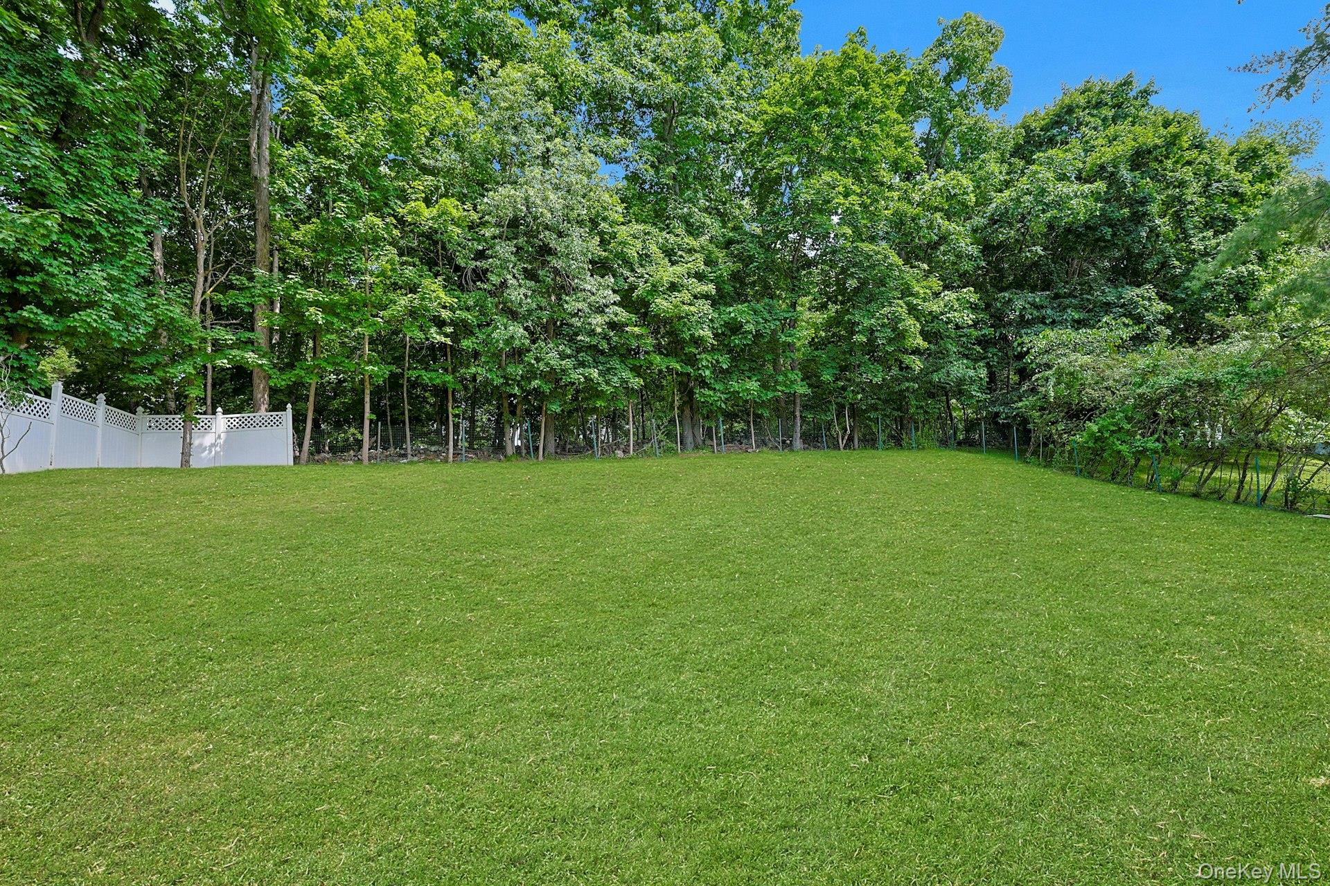32 Sandstone Trail Property Photo 37