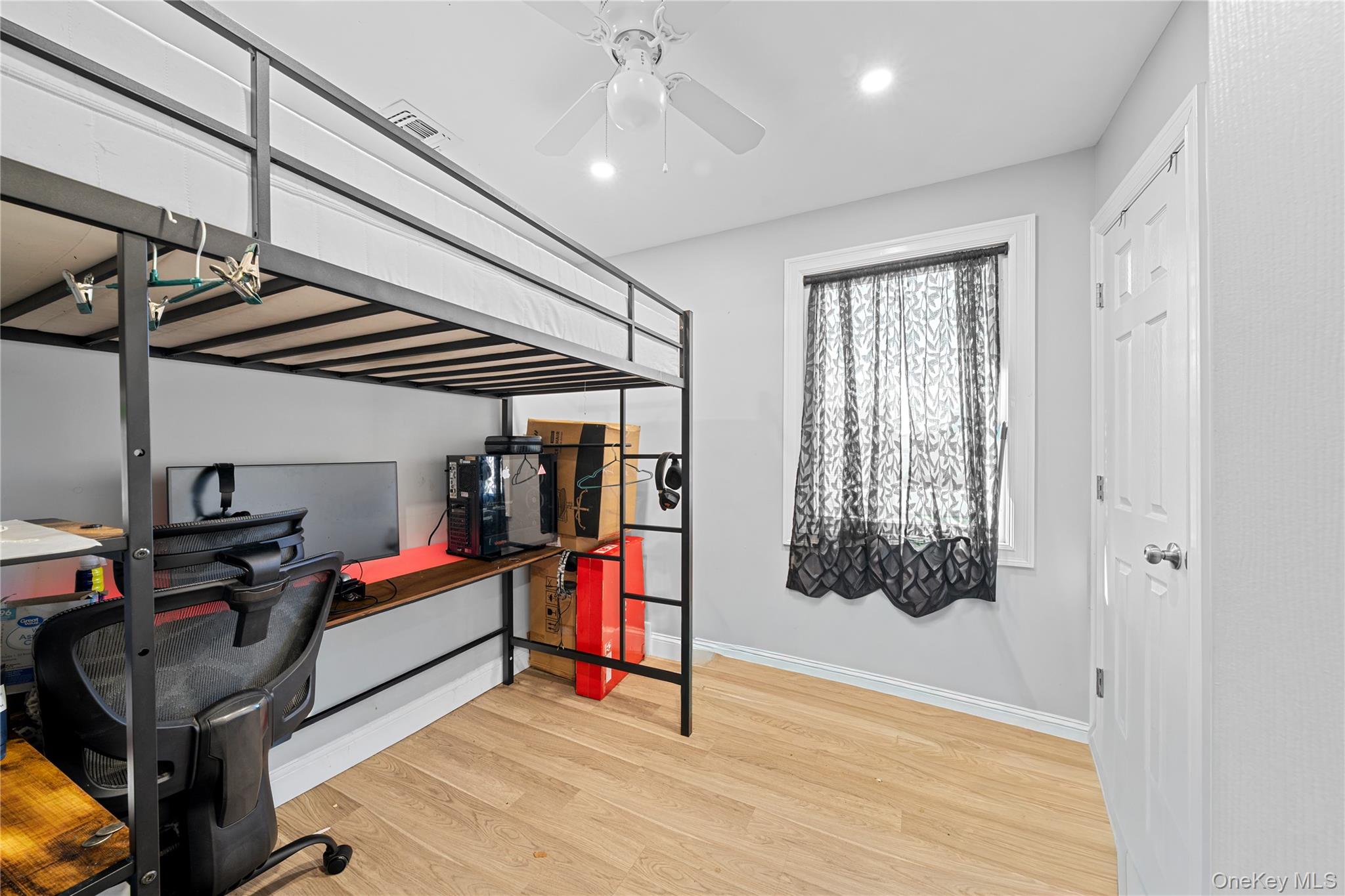 244 Sheridan Street Property Photo 15