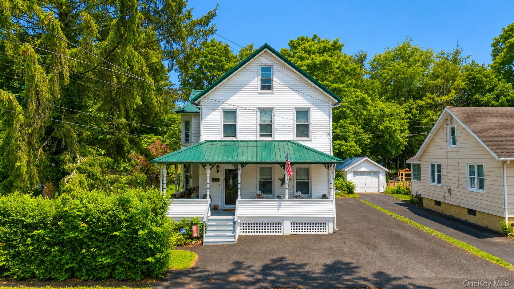 8 Bartlett Street Property Photo 2