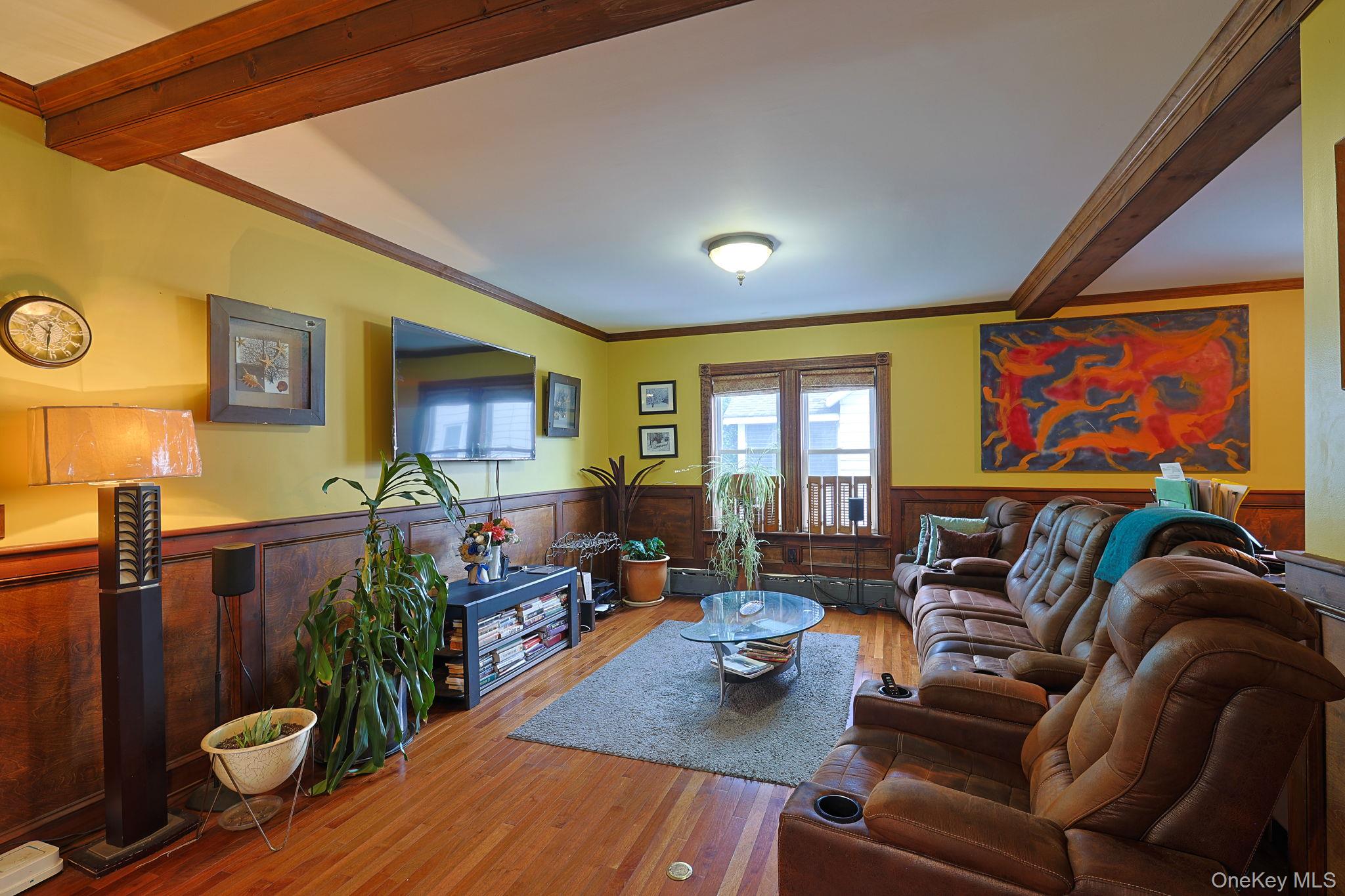 8 Bartlett Street Property Photo 9