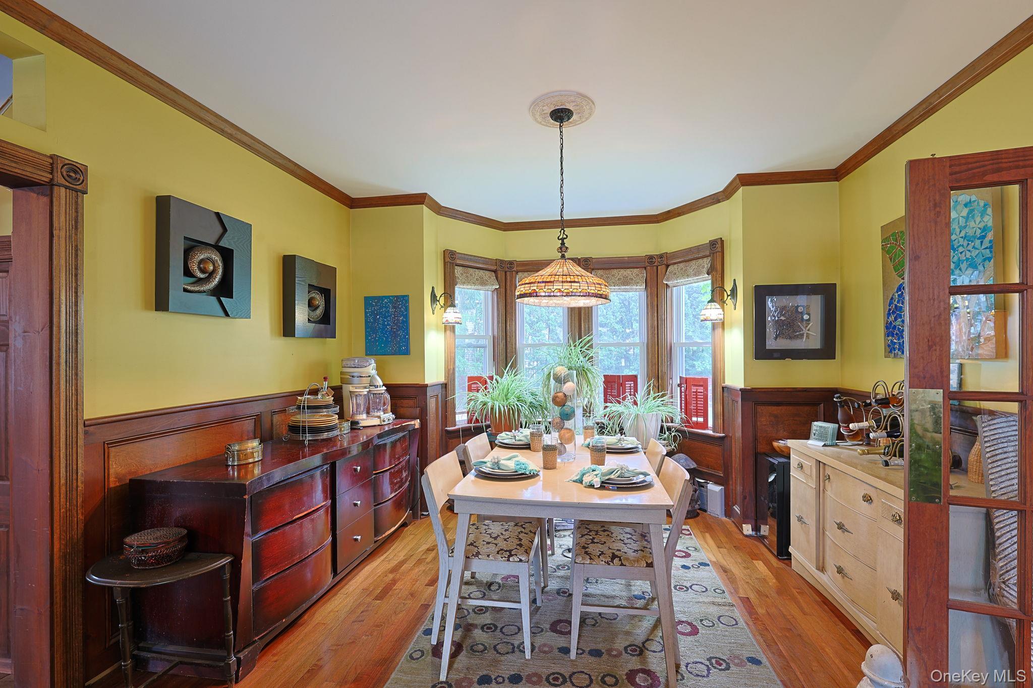 8 Bartlett Street Property Photo 10