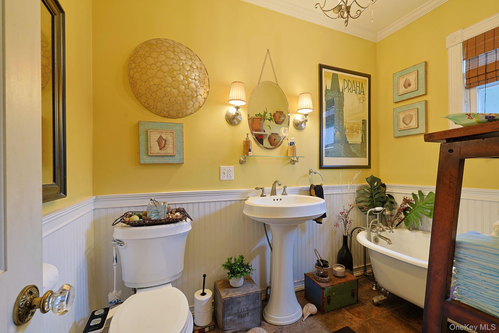 8 Bartlett Street Property Photo 15