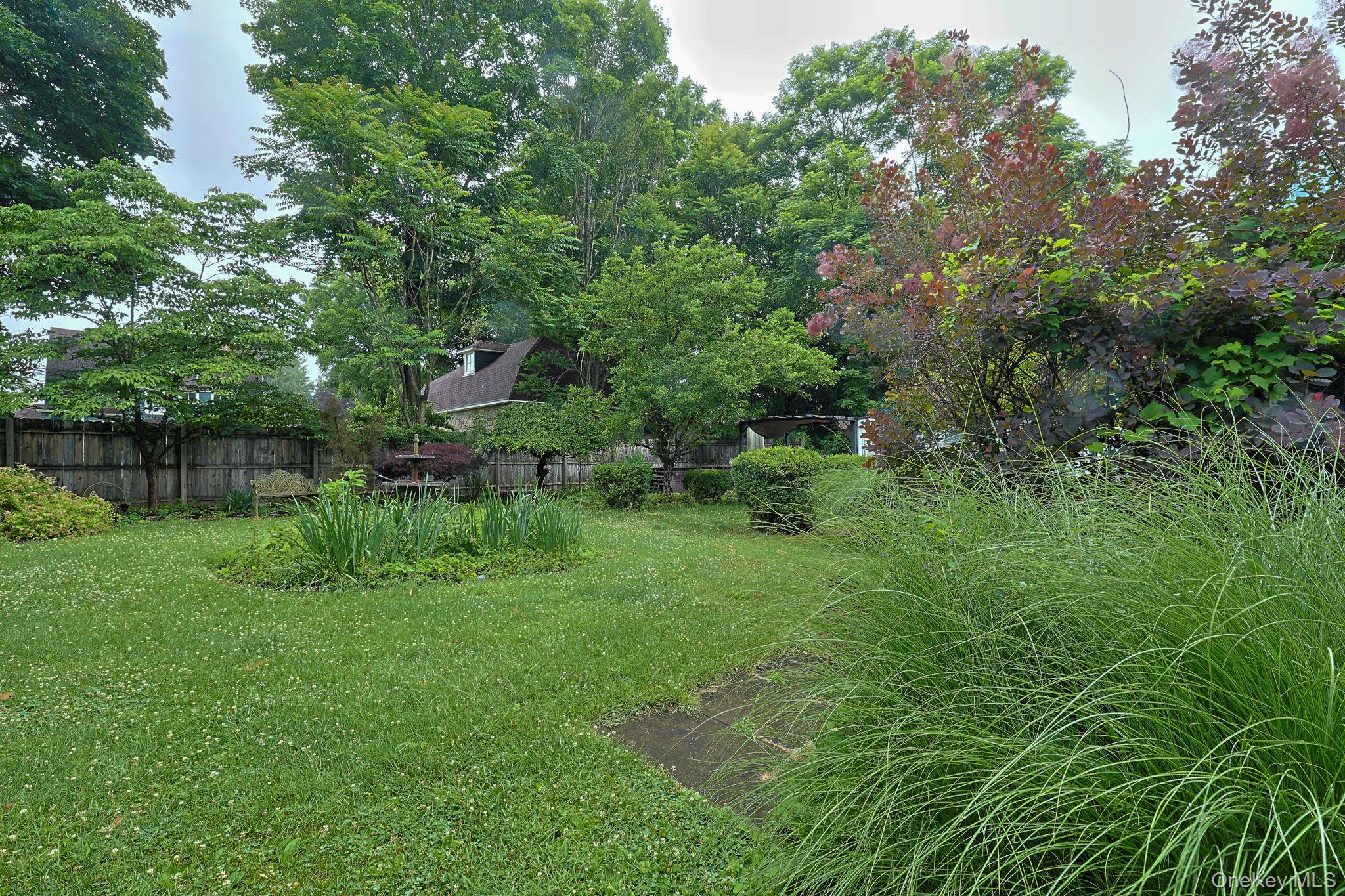 8 Bartlett Street Property Photo 23