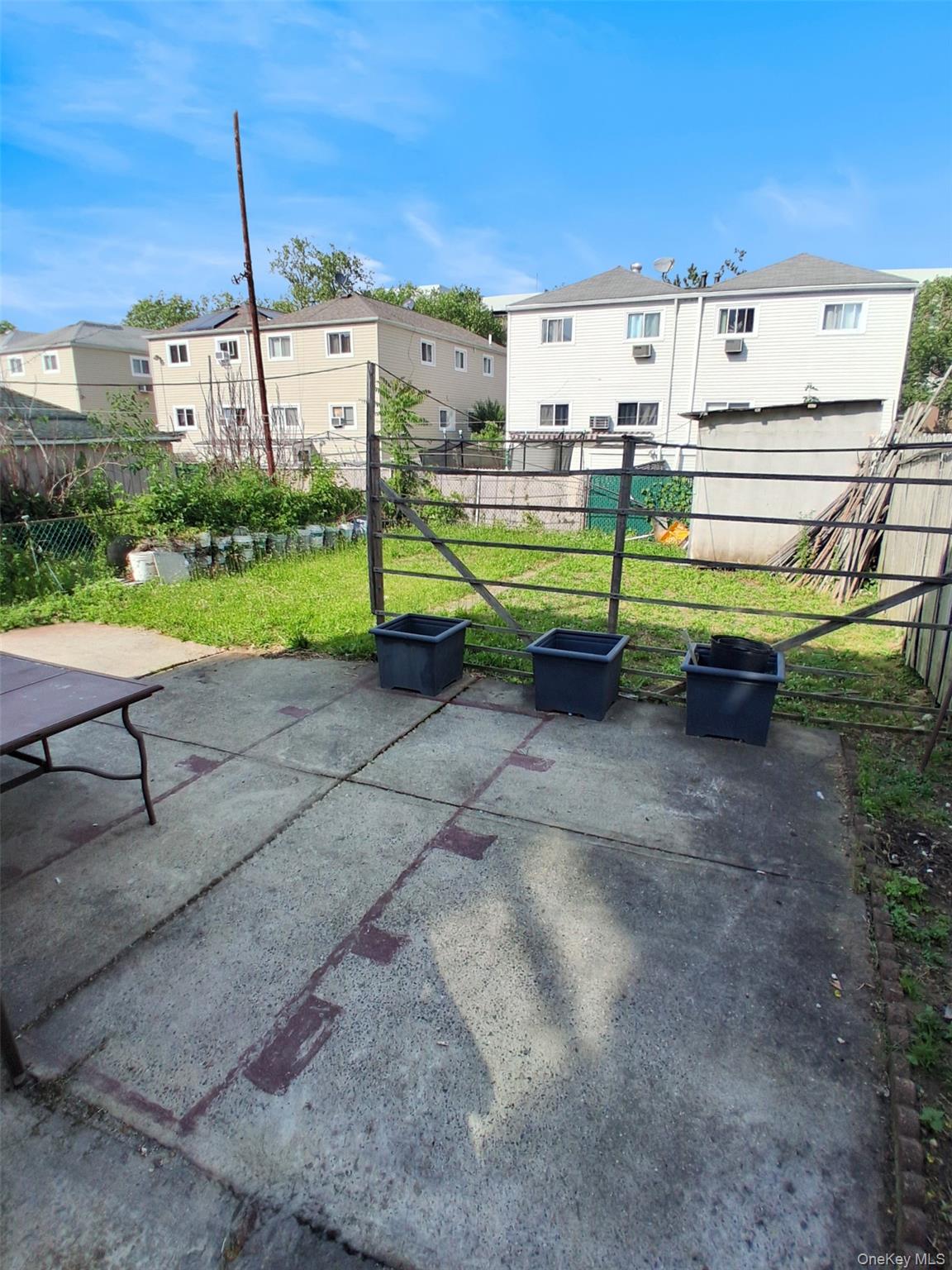 636 Logan Avenue Property Photo 3