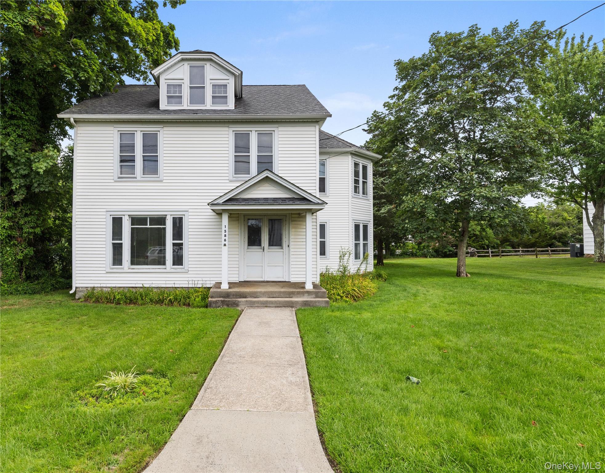 1586 Main Road Property Photo 1