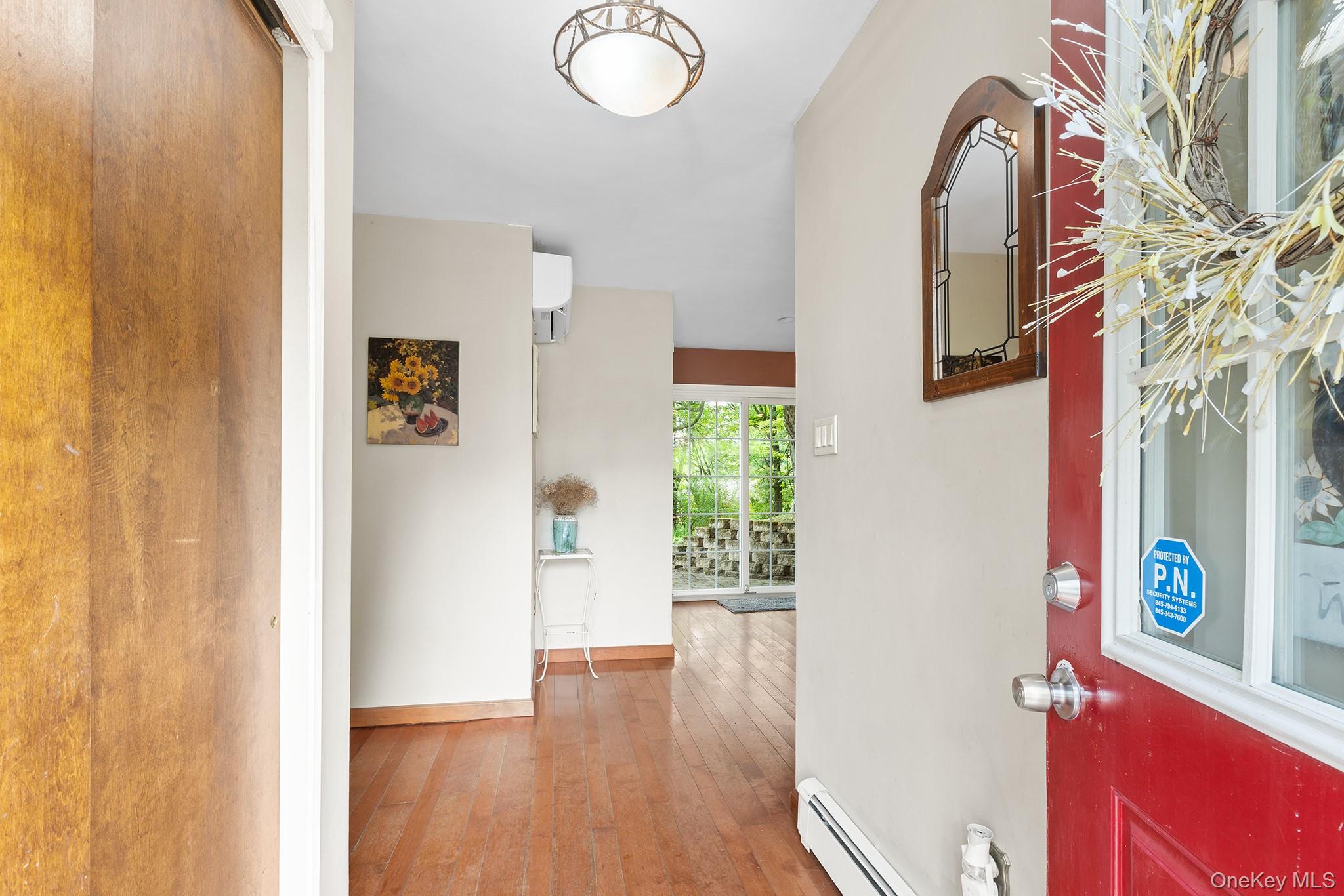 37 S Plank Road Property Photo 7