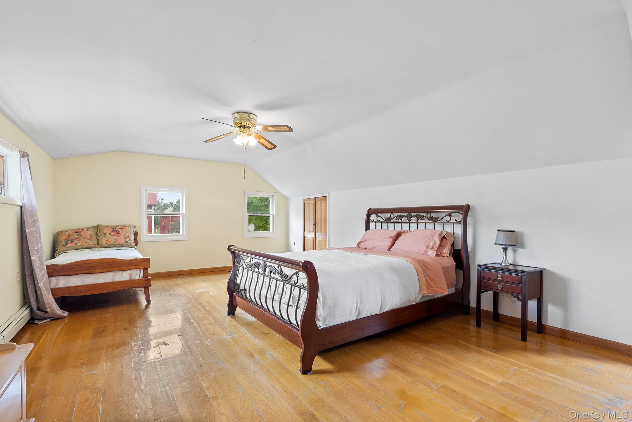 37 S Plank Road Property Photo 14