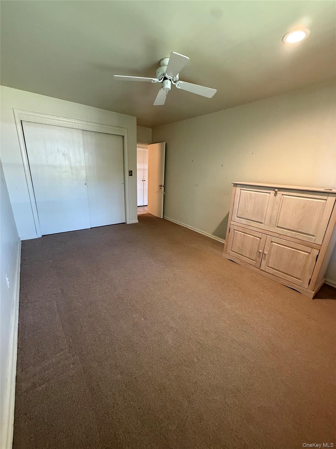 1201 E Broadway H-22 Property Photo 23