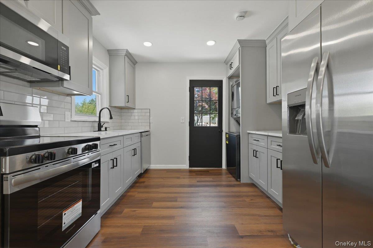 20 Wyona Avenue Property Photo 13