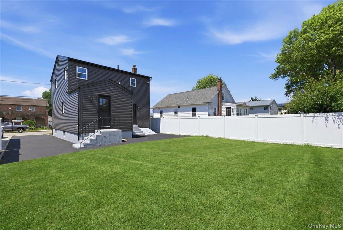 20 Wyona Avenue Property Photo 32