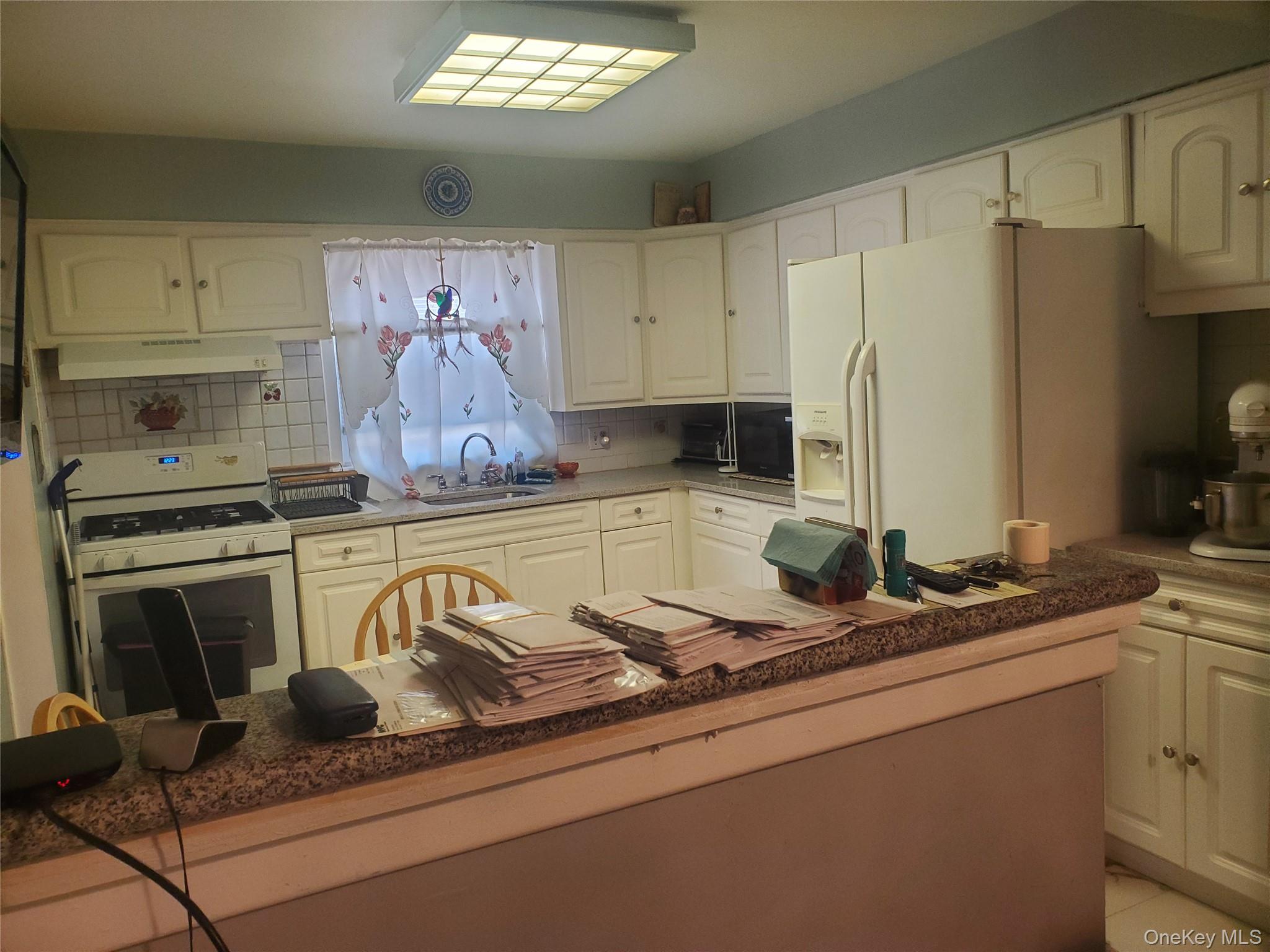 1267 E 58th Street Property Photo 7
