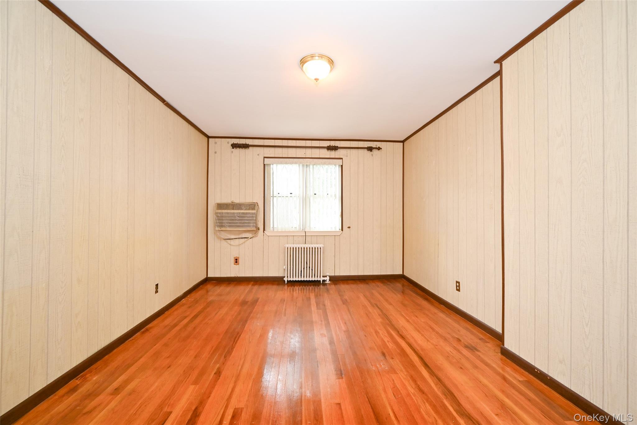53-19 195th Street Property Photo 10
