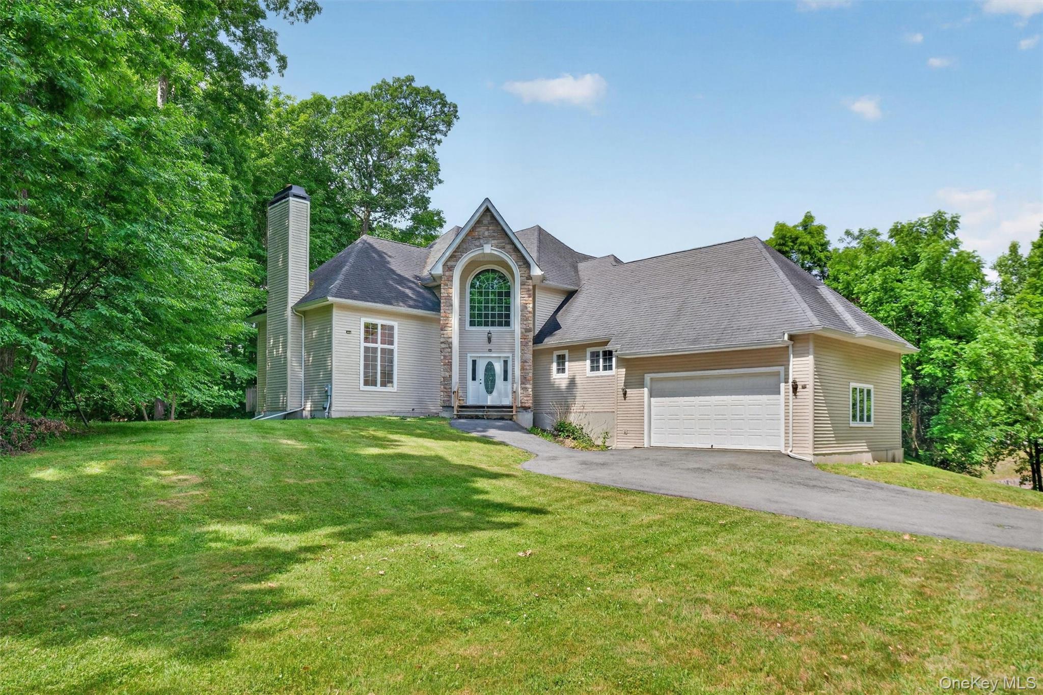 21 Huyler Drive Property Photo 1