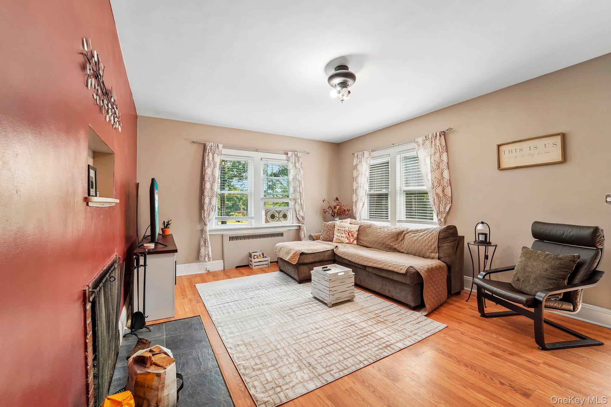 77 Baron De Hirsch Road Property Photo 4