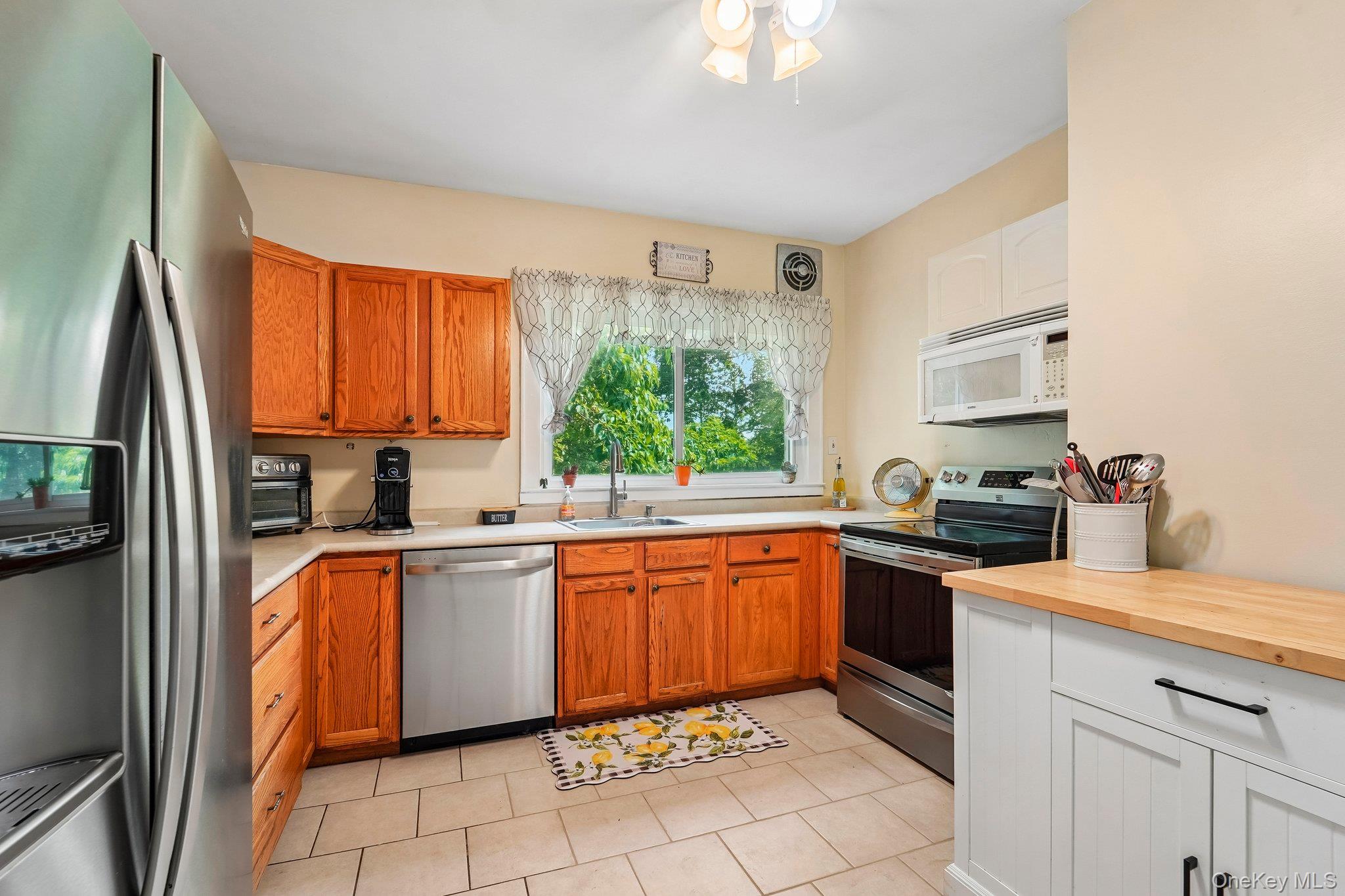 77 Baron De Hirsch Road Property Photo 8