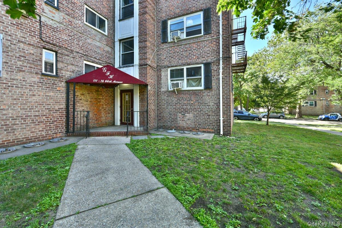 11116 66th Avenue 3b Property Photo 2