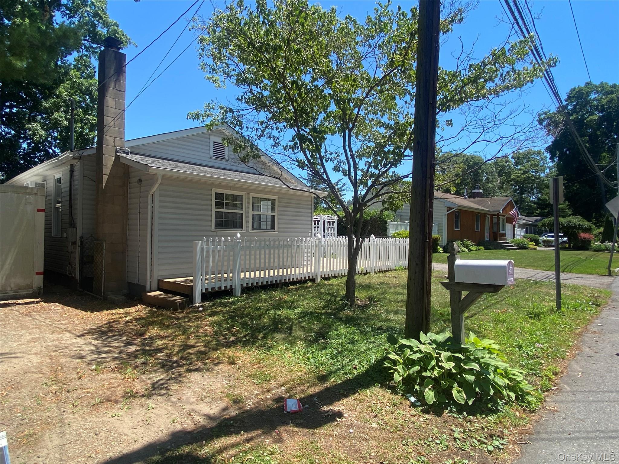101 Rose Drive Property Photo 3